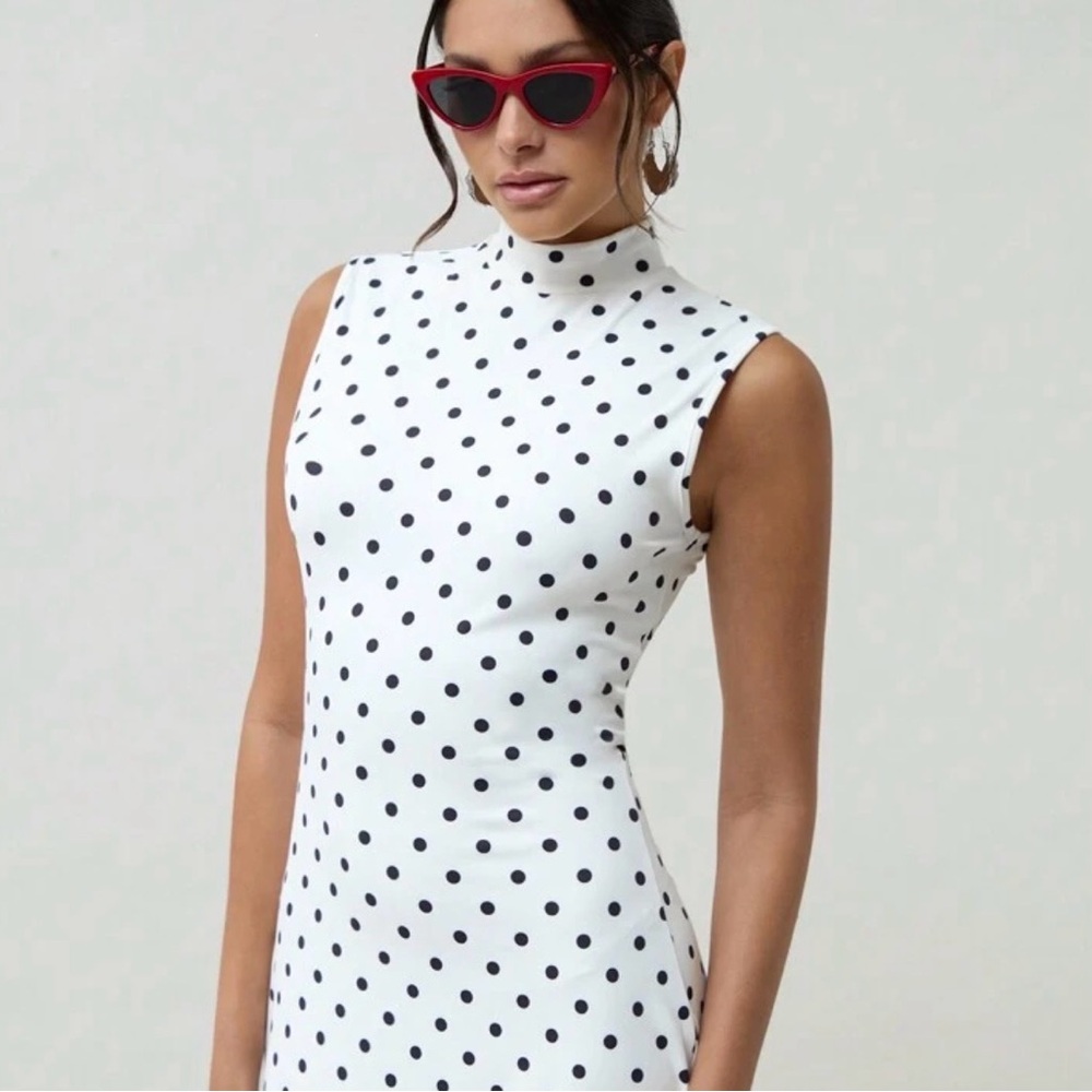 SHEIN Black Polka Dot Sleeveless White Maxi Dress